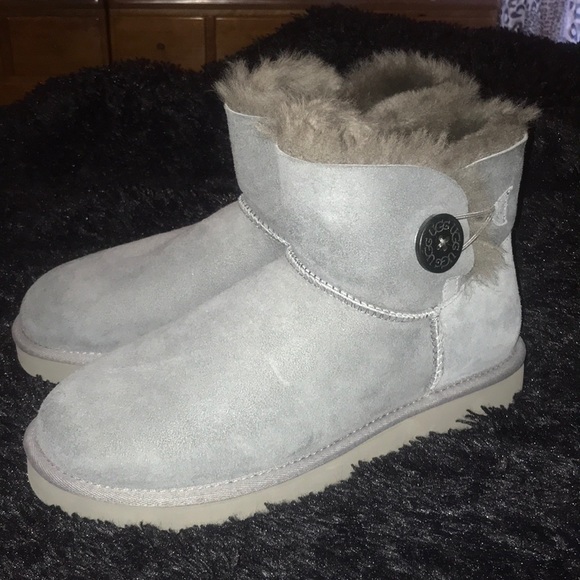 UGG Bailey boot - Picture 1 of 4